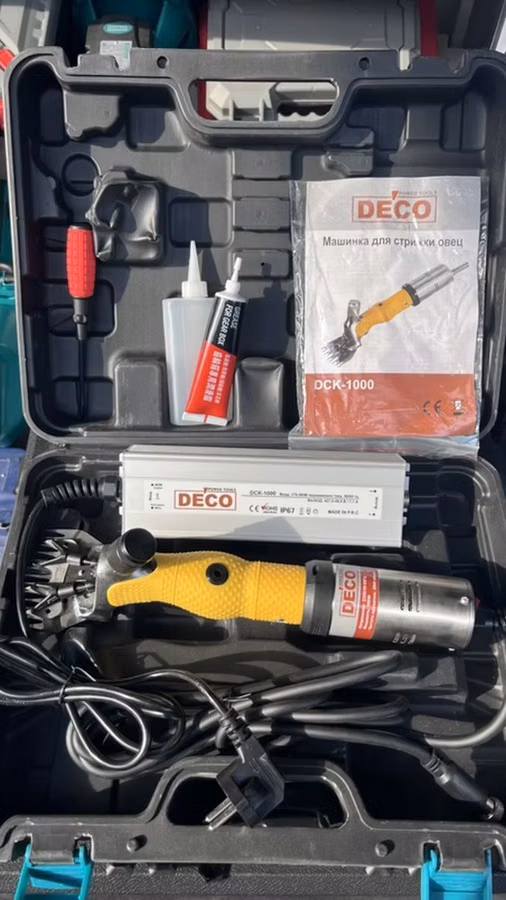 Машинка для стрижки овец DECO DCK-1000 в кейсе. Особенности: -