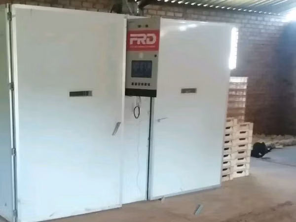 19200 Capacity Incubator