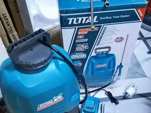 Total 20v 16l Cordless Sprayer