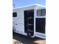 Trails West 2026 Manufacturing CLASSIC (Warm Blood) 3 Horse Trailer — الصورة 2