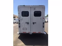 Trails West 2026 Manufacturing CLASSIC (Warm Blood) 3 Horse Trailer — الصورة 4